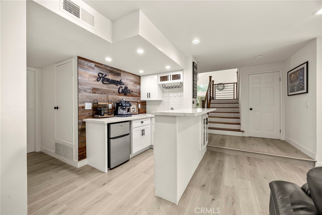 7147 E Columbus Dr