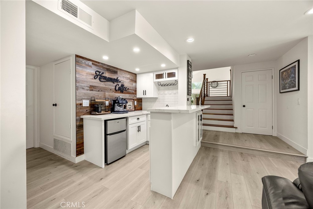 7147 E Columbus Dr