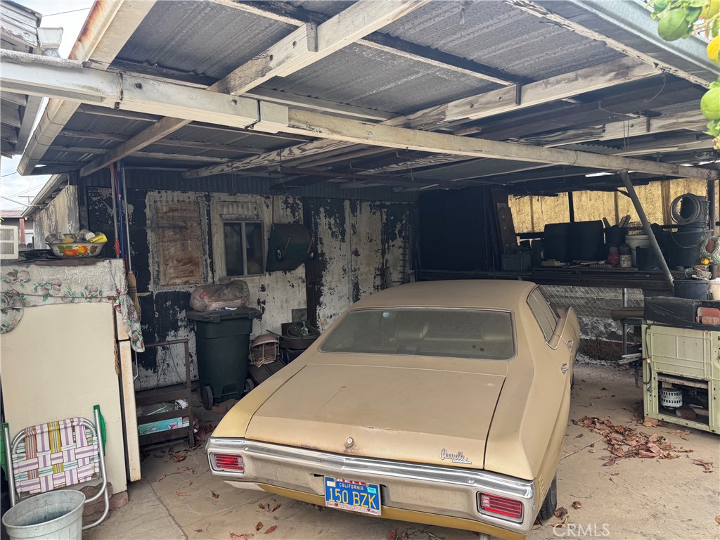 4015 Hubbard