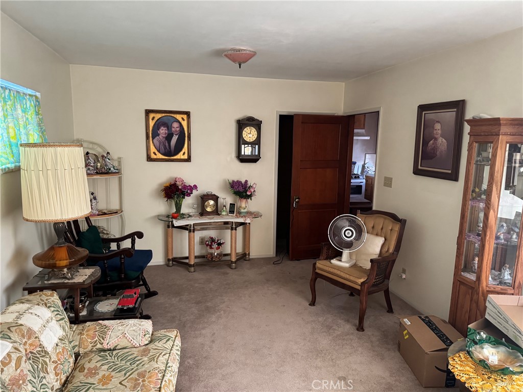 4015 Hubbard