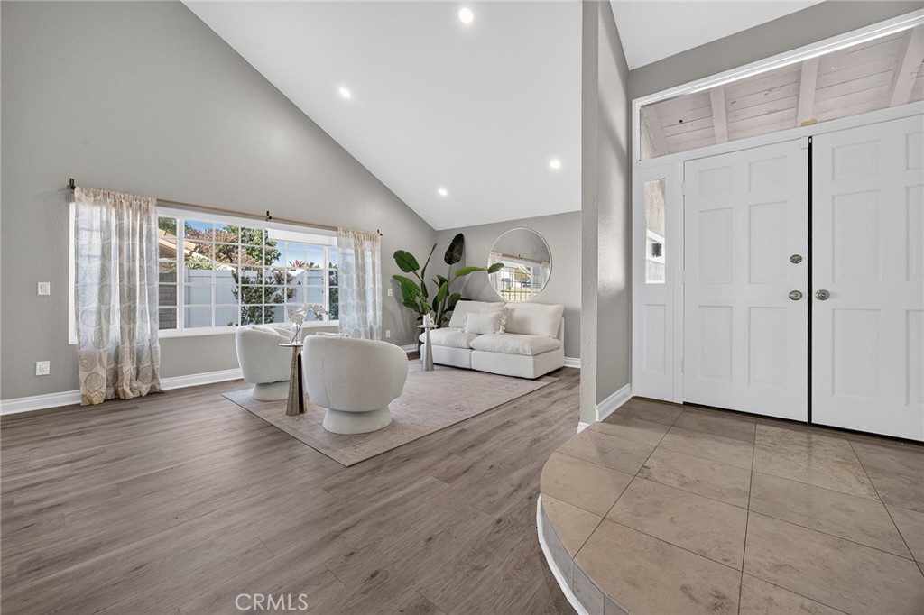 151 S Quintana Dr