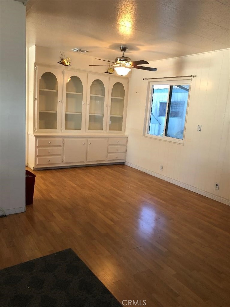 12147 Lakeland Road 55