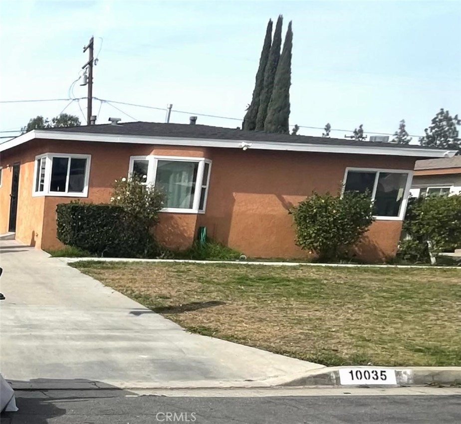10035 Ben Hur Avenue