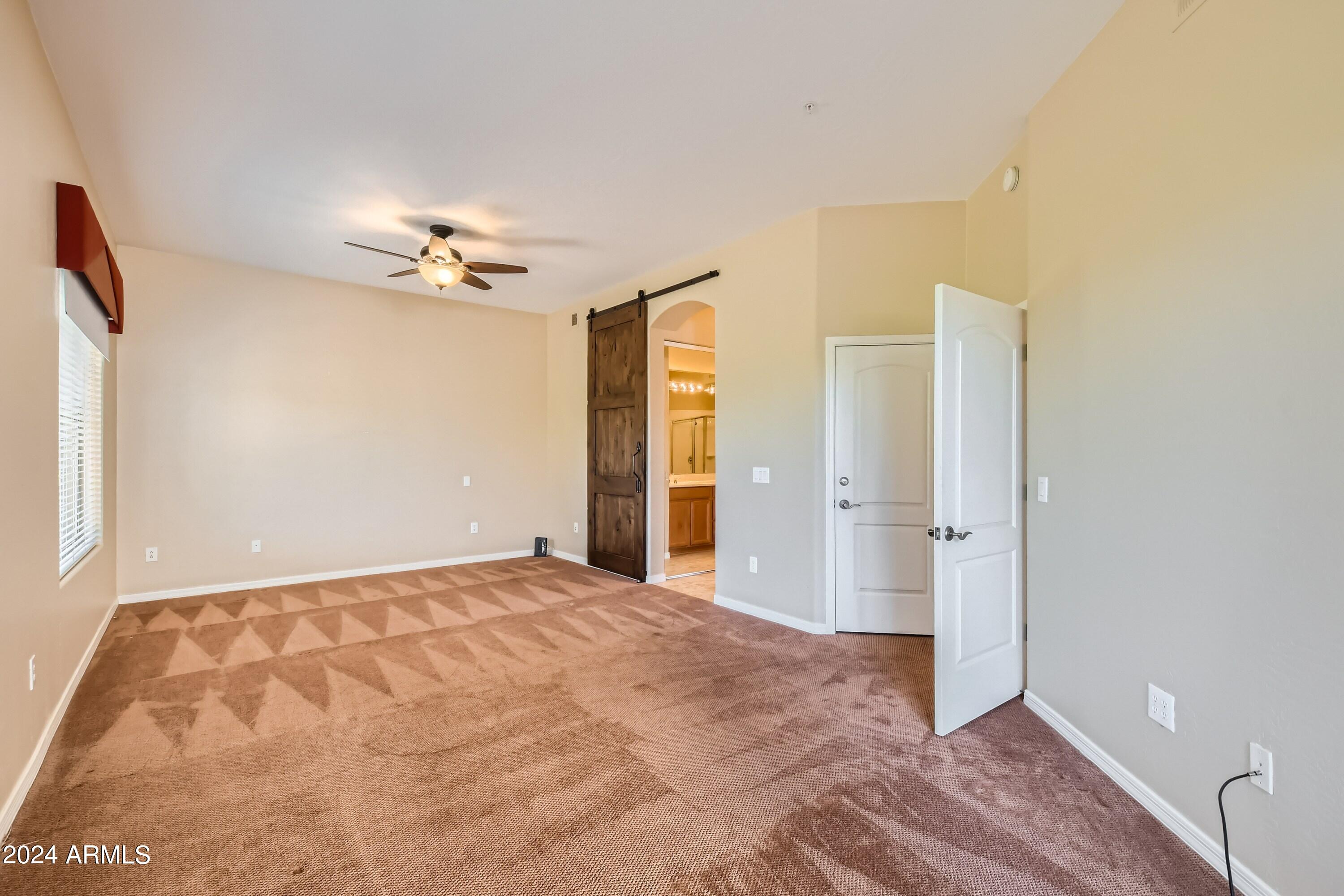 11000 N 77th Place, 1012