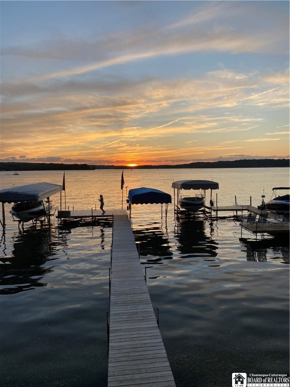 4328 Lakeside Drive