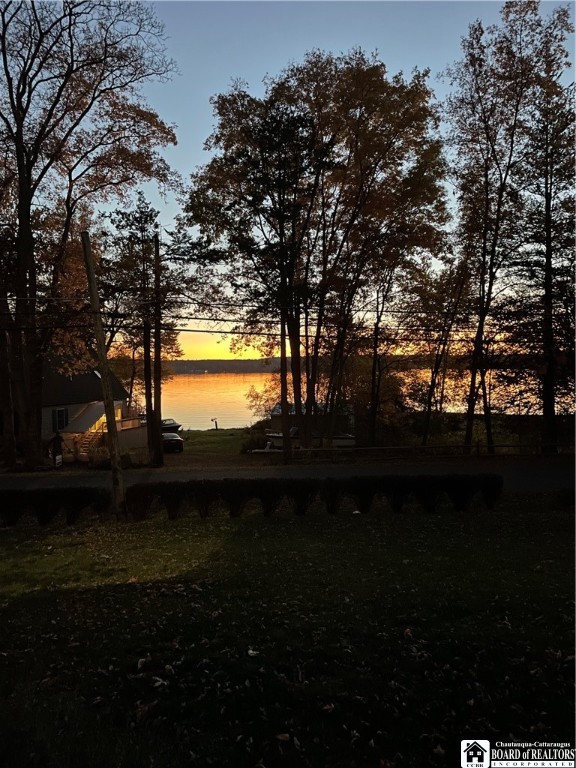 4328 Lakeside Drive