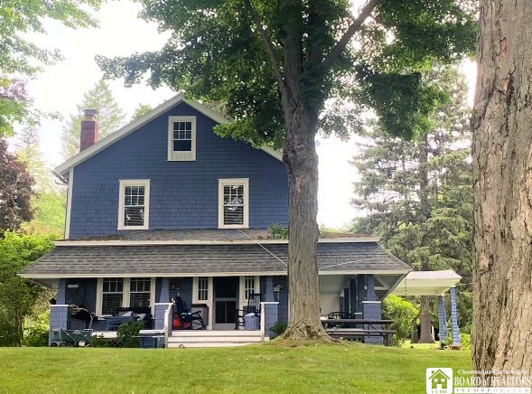 4421 Lakeside Drive