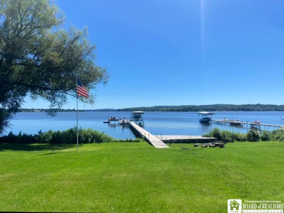 4421 Lakeside Drive