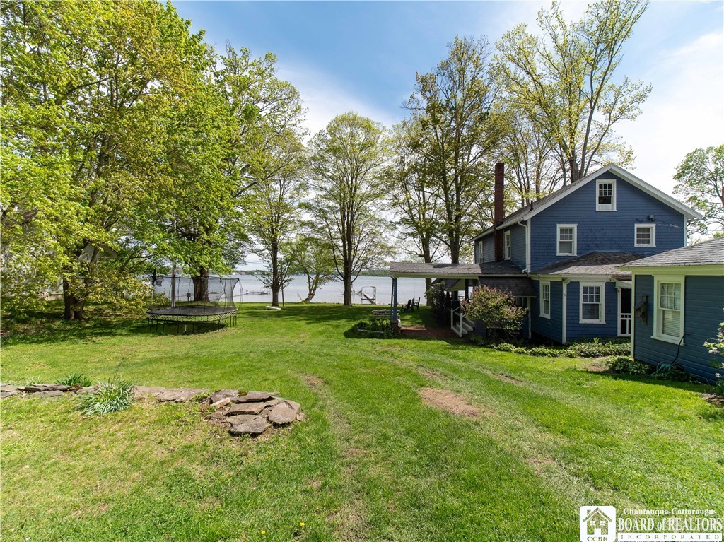 4421 Lakeside Drive