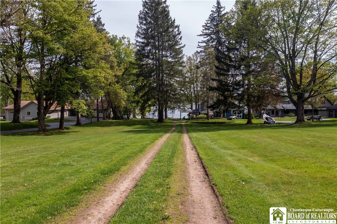 4421 Lakeside Drive