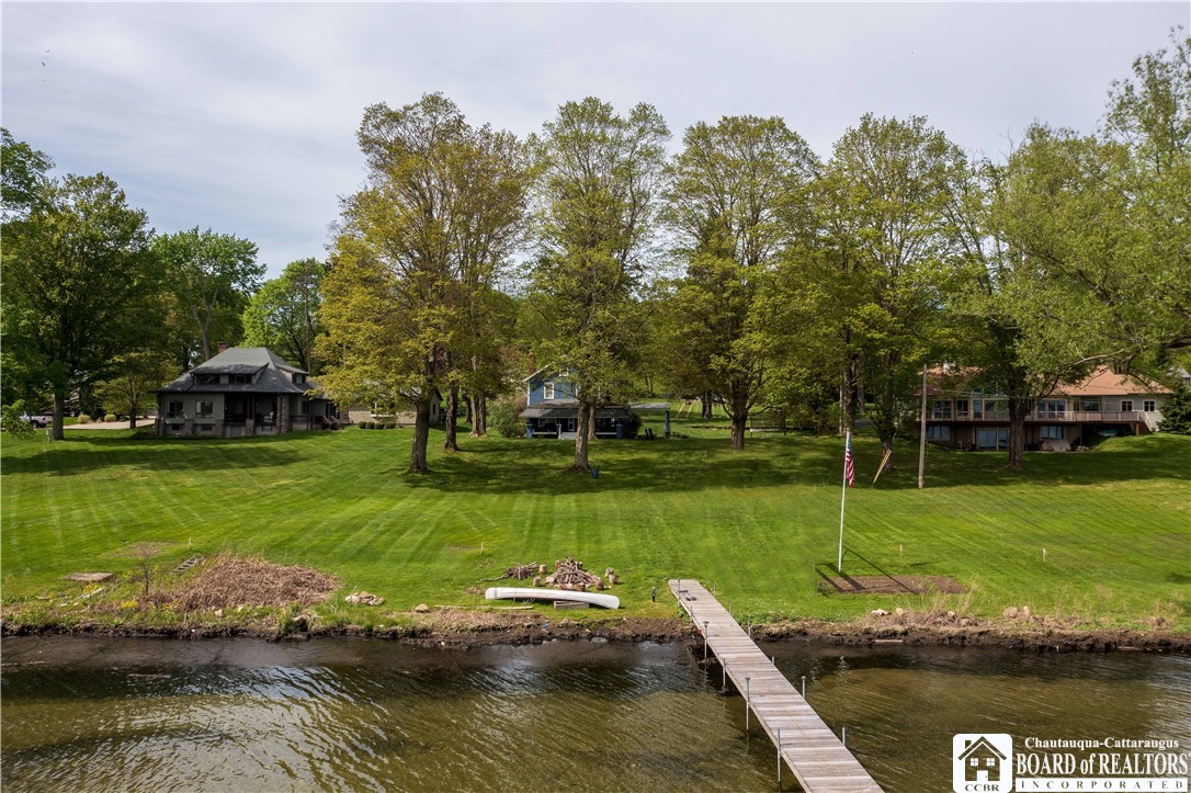 4421 Lakeside Drive