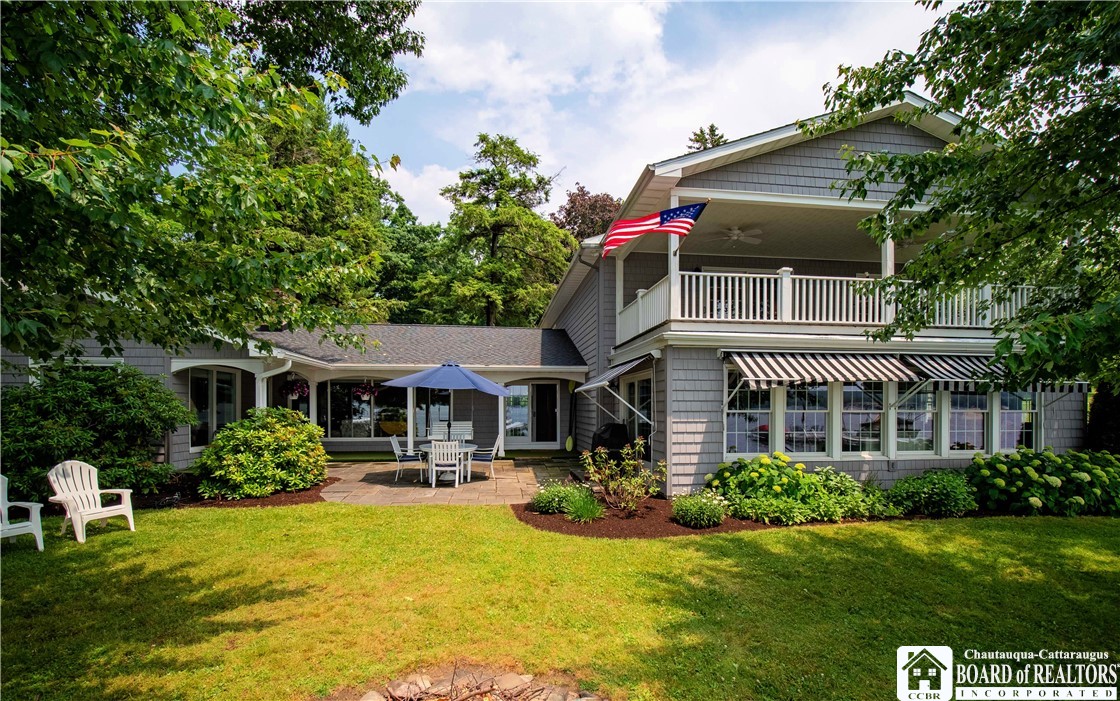 223 Lakeside Drive