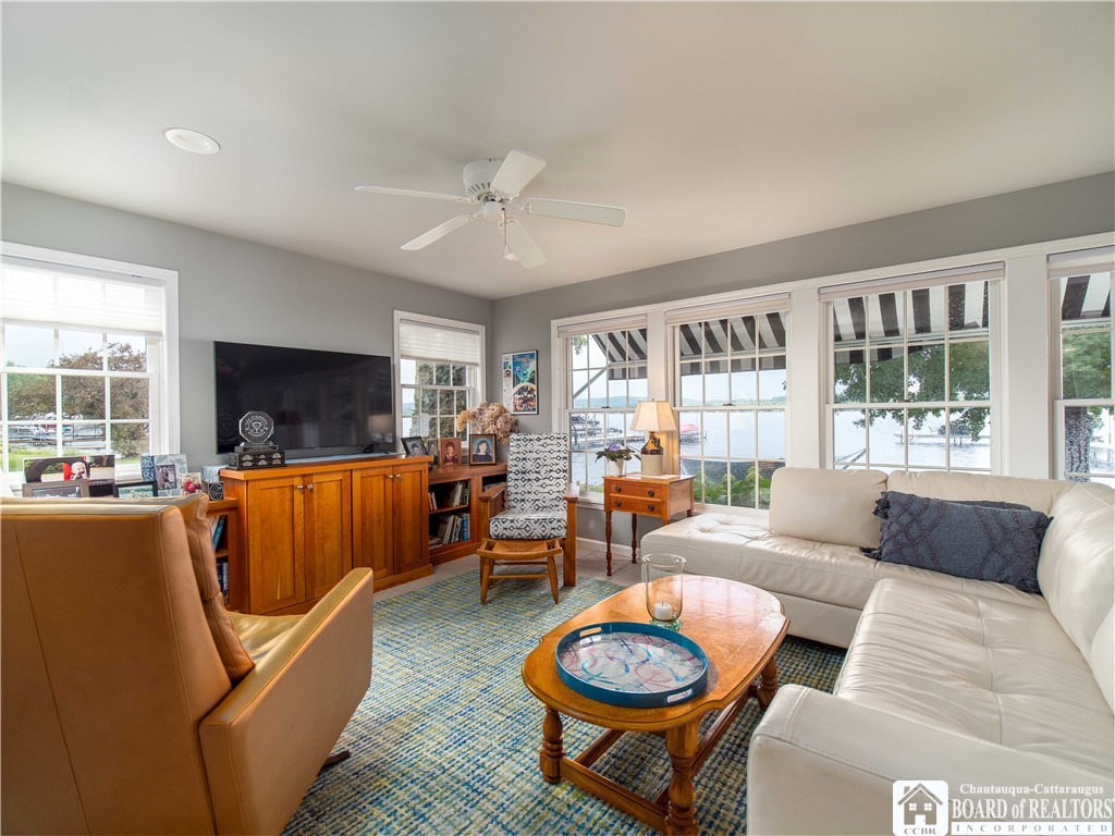 223 Lakeside Drive