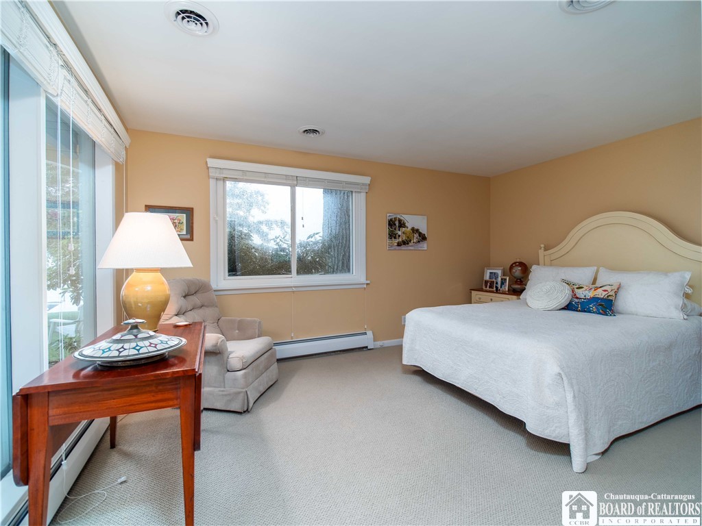 223 Lakeside Drive