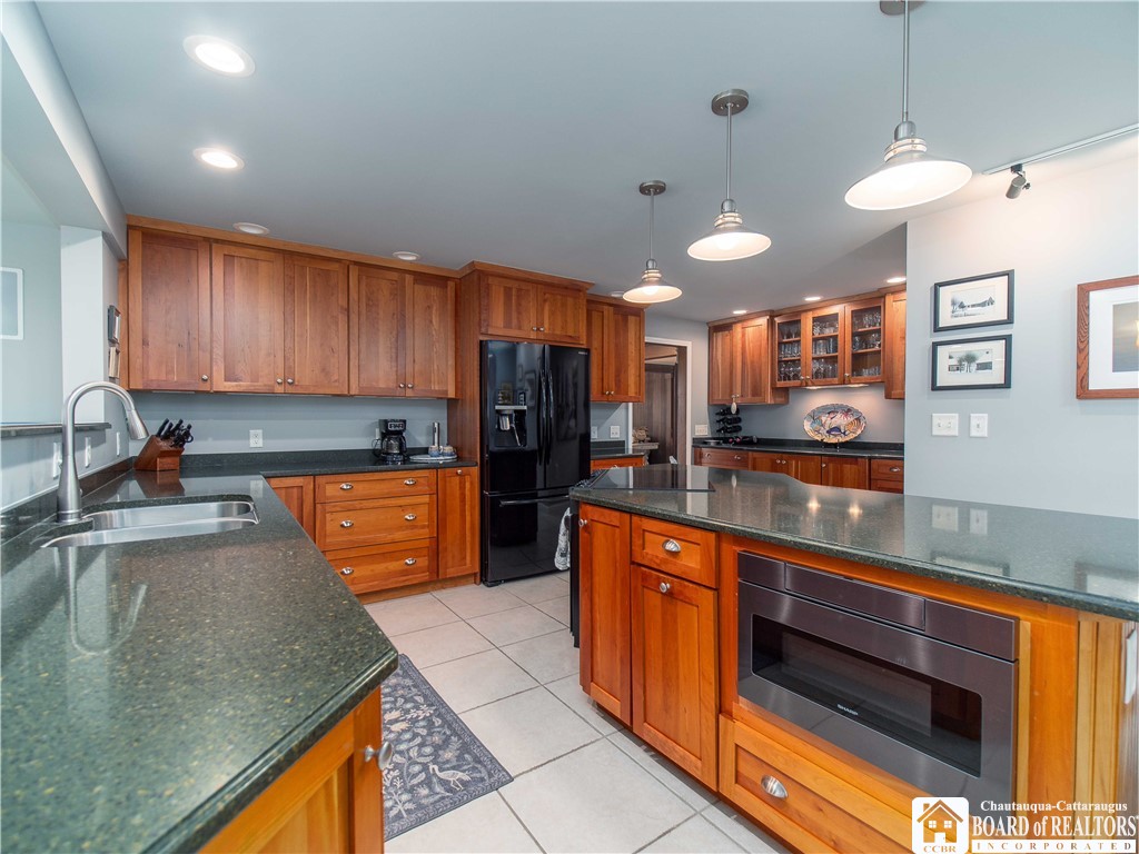 223 Lakeside Drive