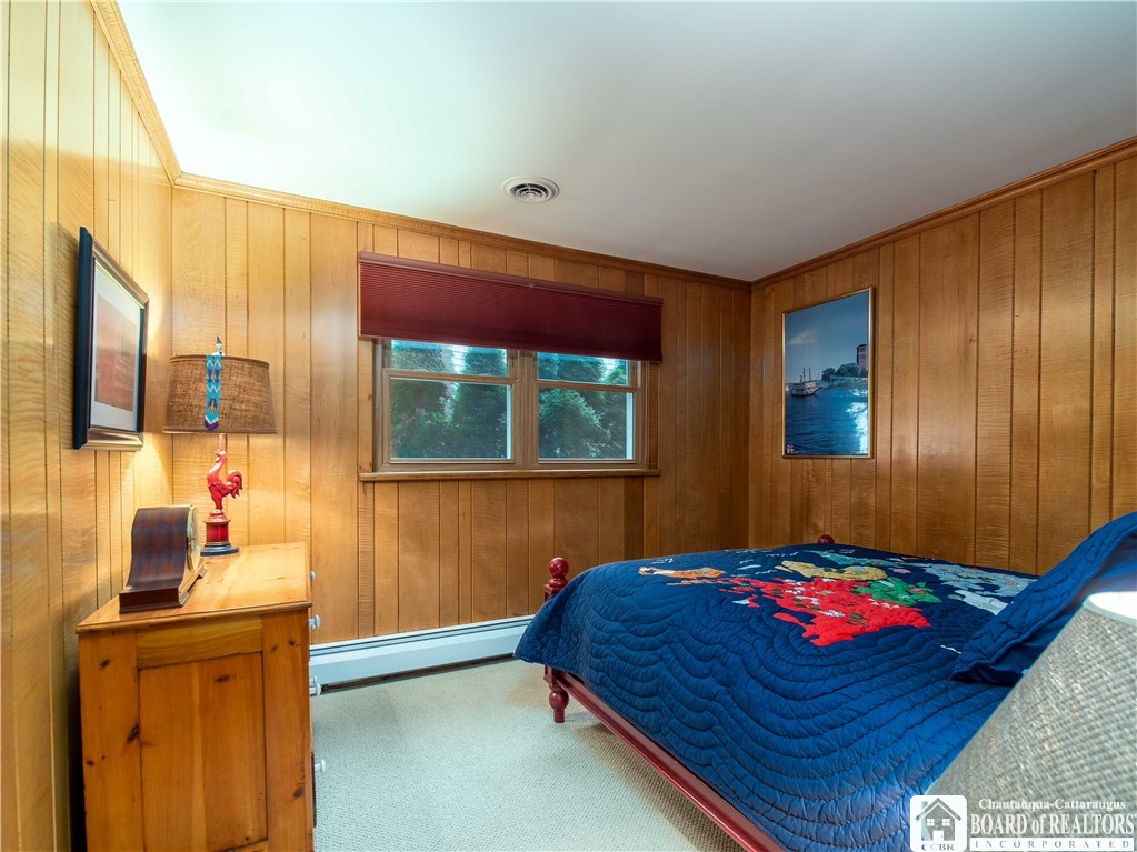 223 Lakeside Drive