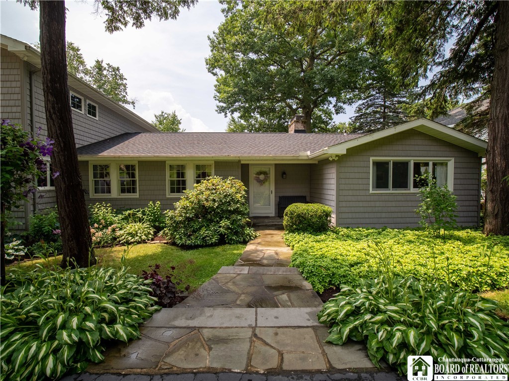 223 Lakeside Drive