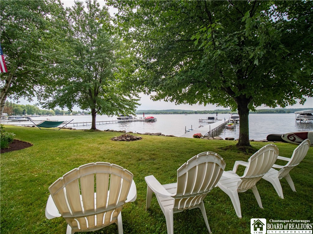 223 Lakeside Drive