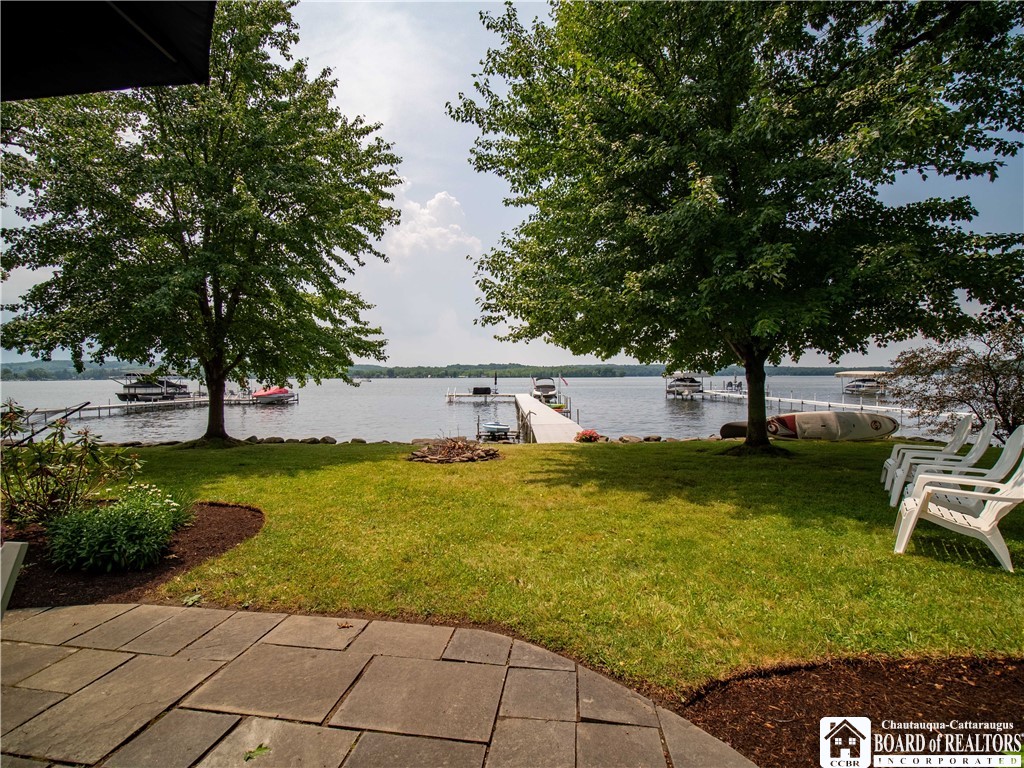 223 Lakeside Drive