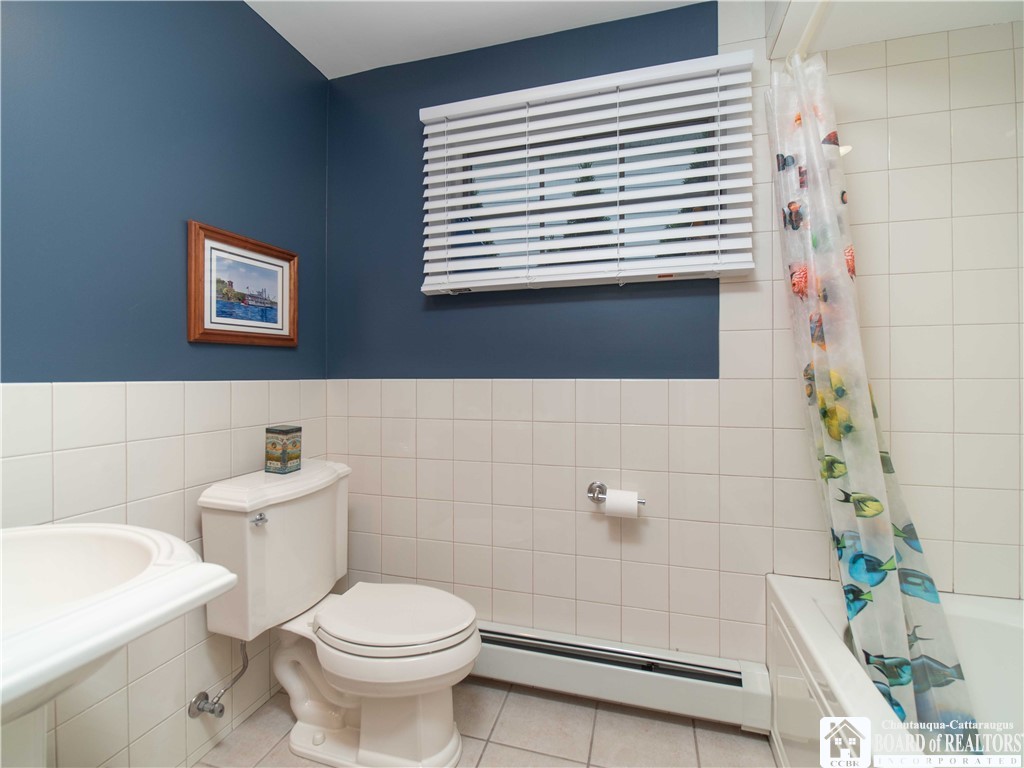 223 Lakeside Drive