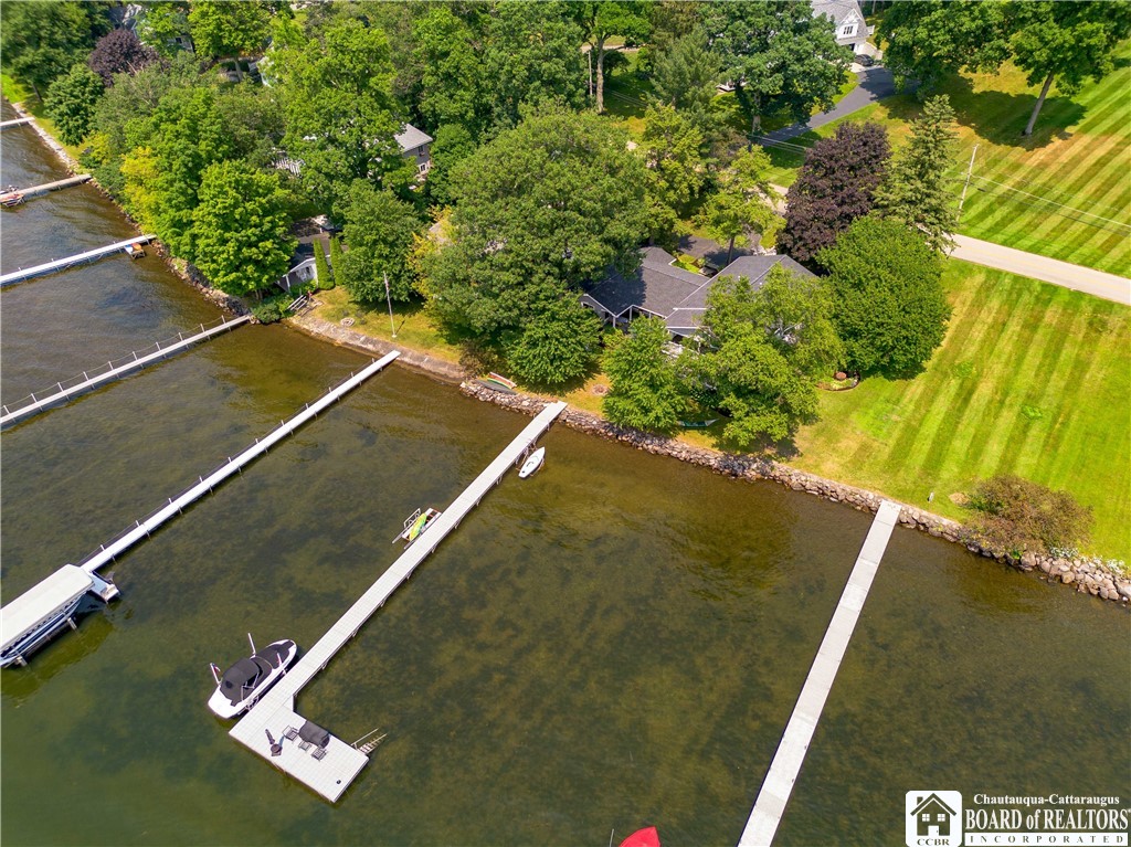 223 Lakeside Drive