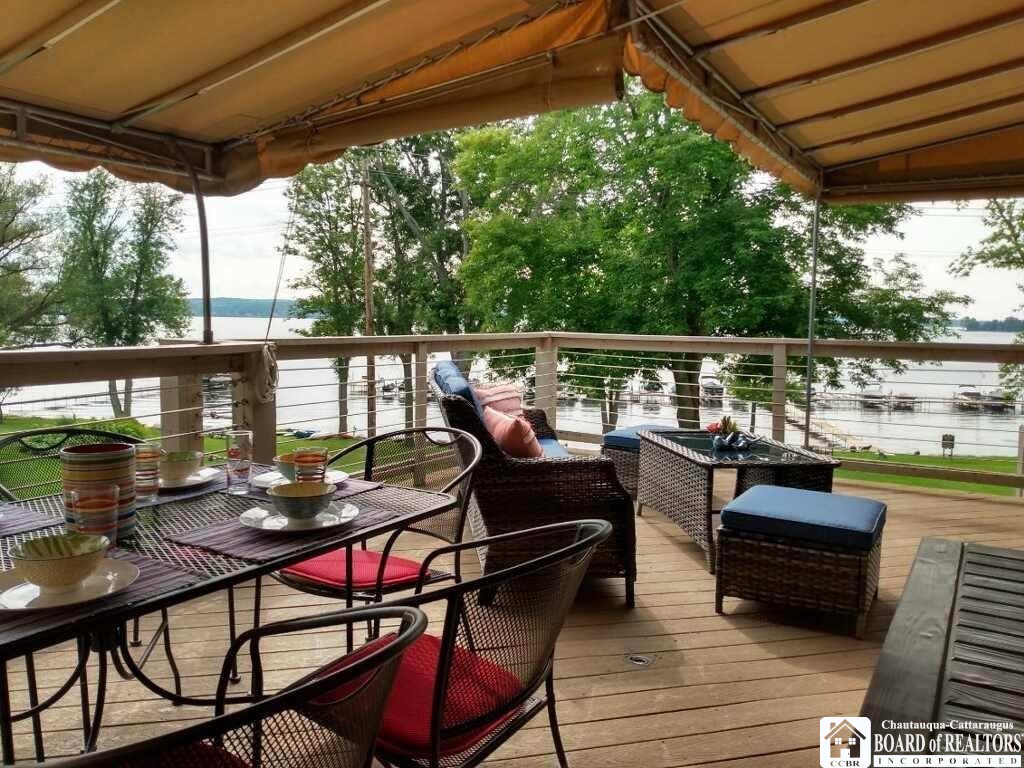 5301 East Lake Road 11