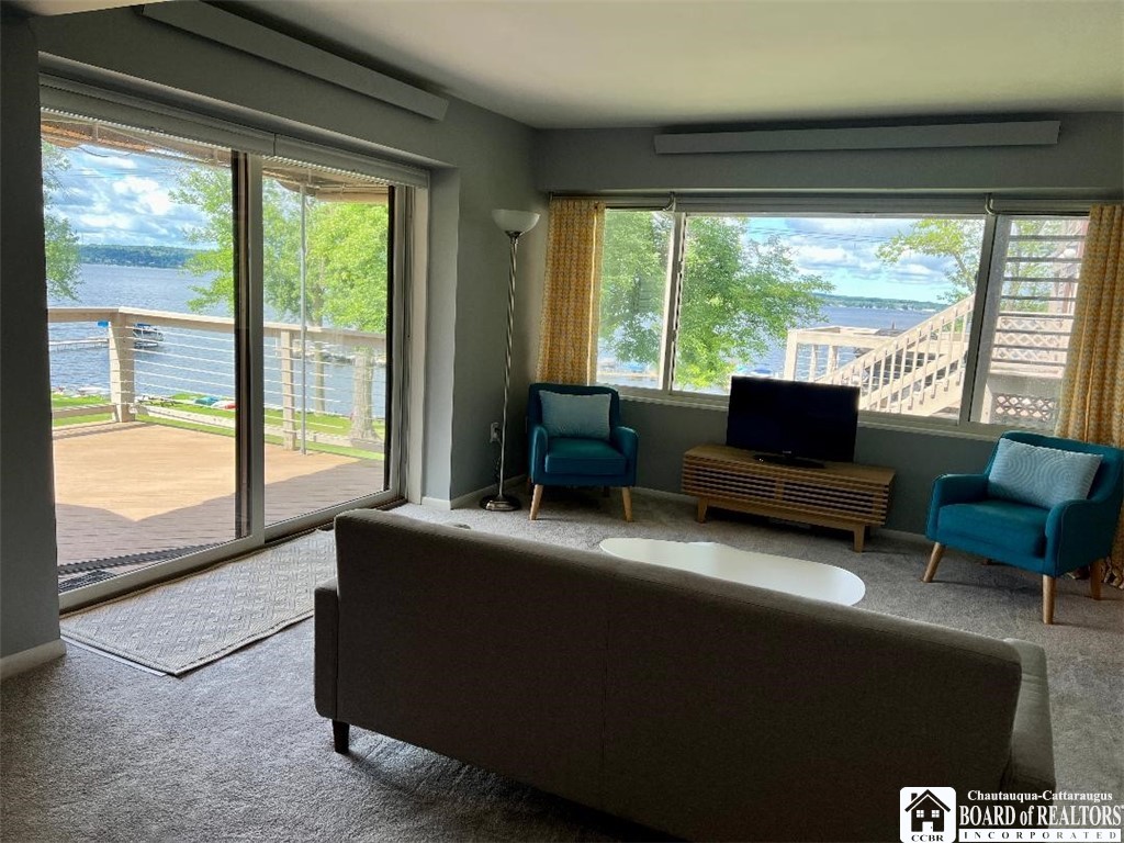 5301 East Lake Road 11