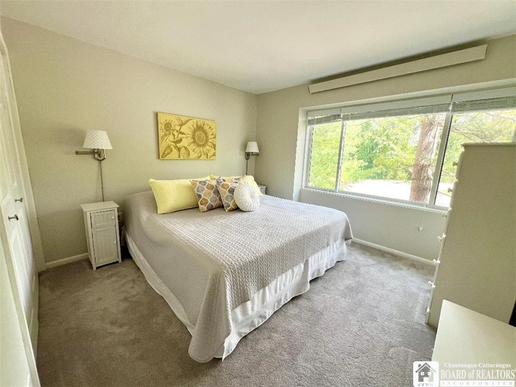 5301 East Lake Road 11