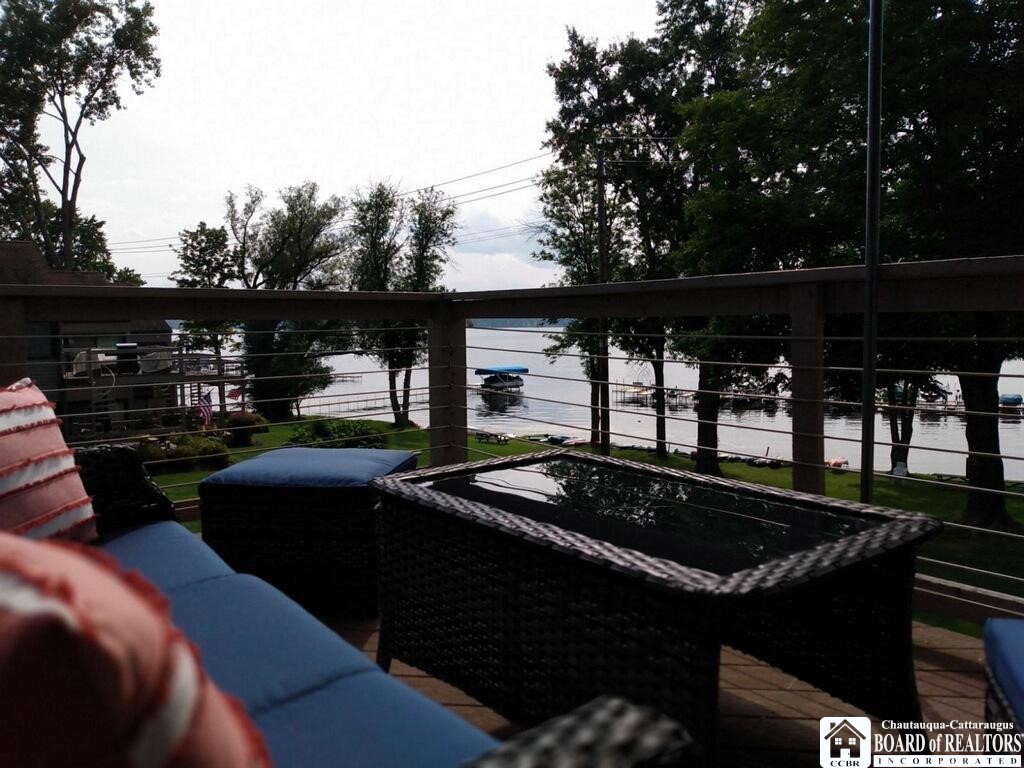 5301 East Lake Road 11