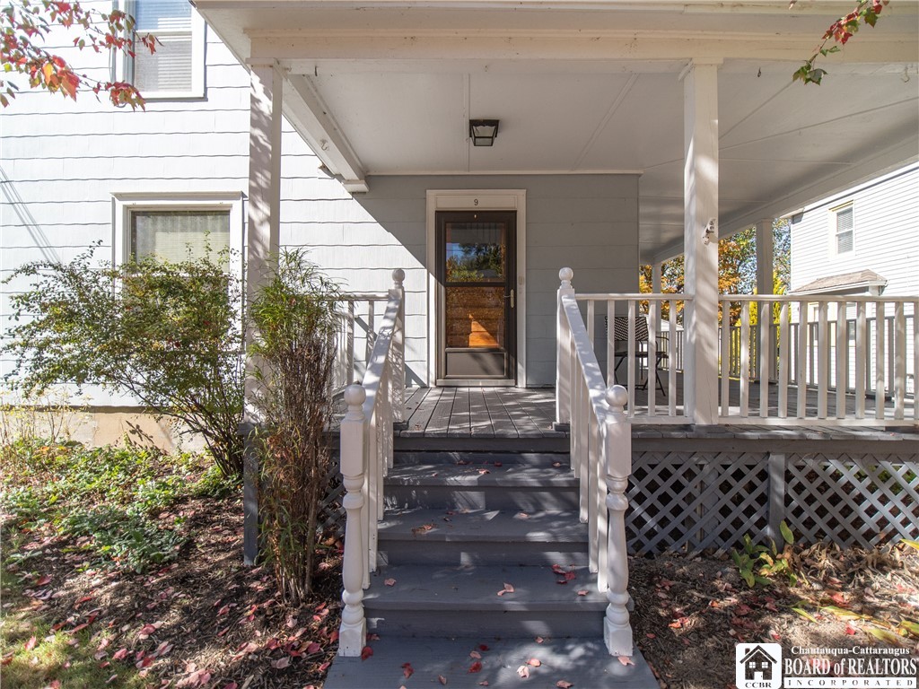 9 Maple Street