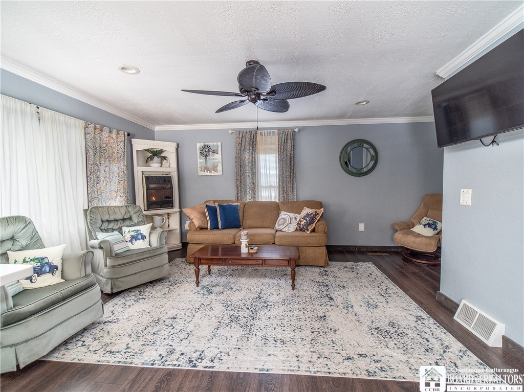 10391 West Side Hill Road