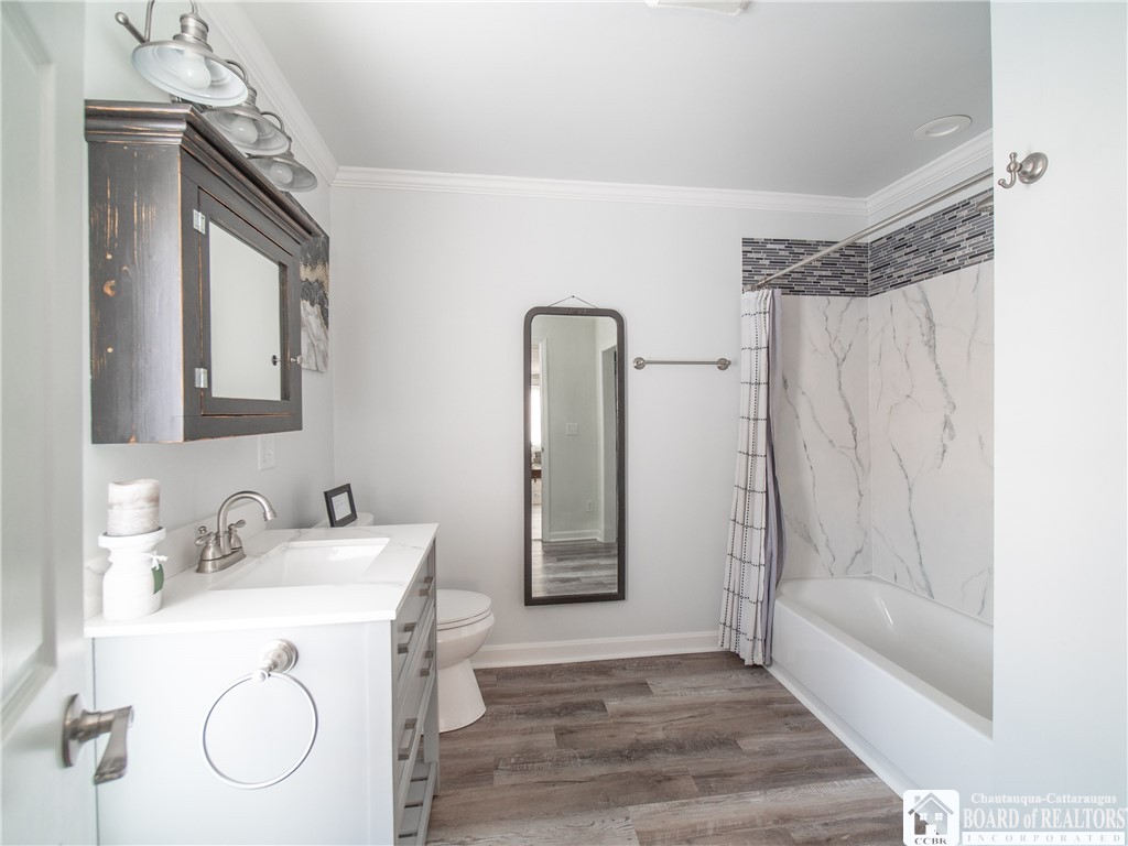 10391 West Side Hill Road