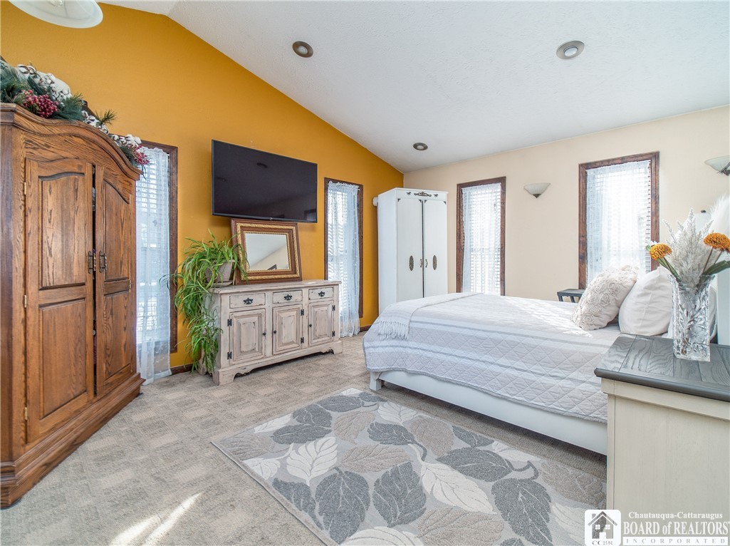 10391 West Side Hill Road