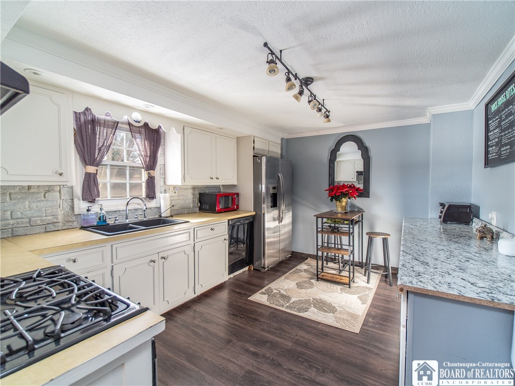 10391 West Side Hill Road