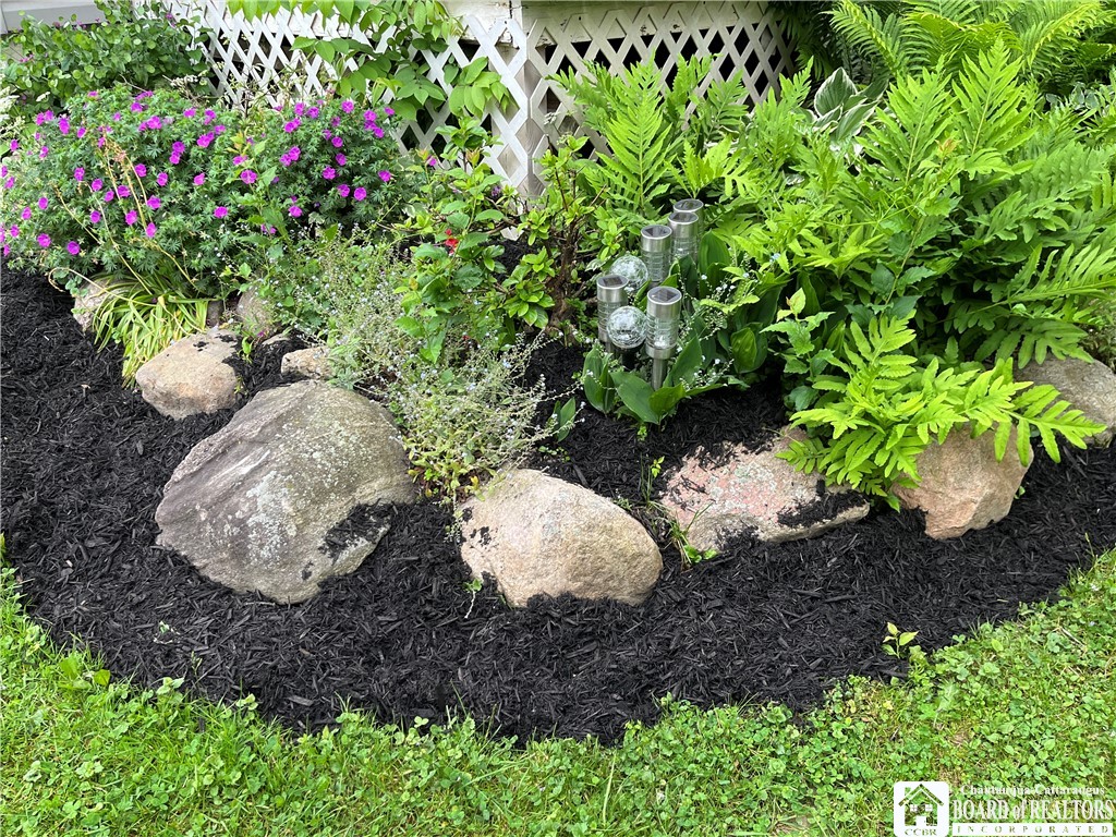 10391 West Side Hill Road