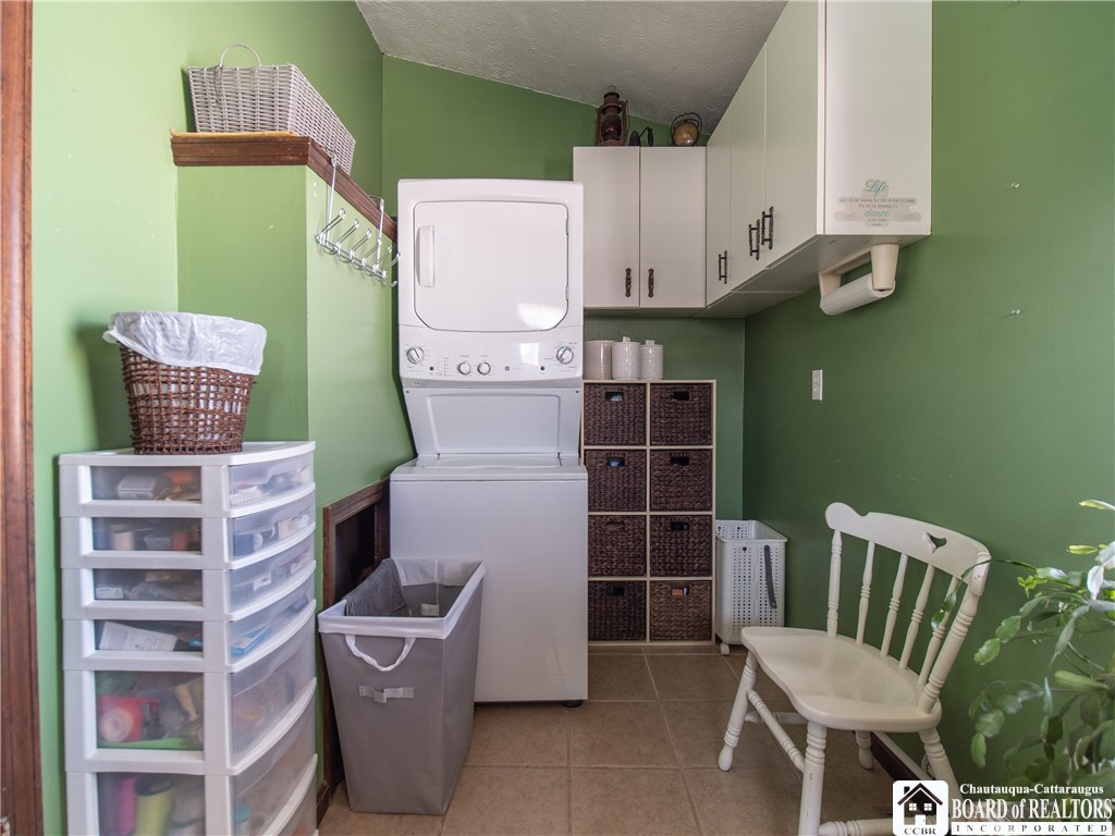 10391 West Side Hill Road