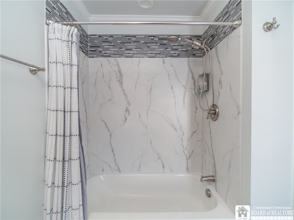 10391 West Side Hill Road