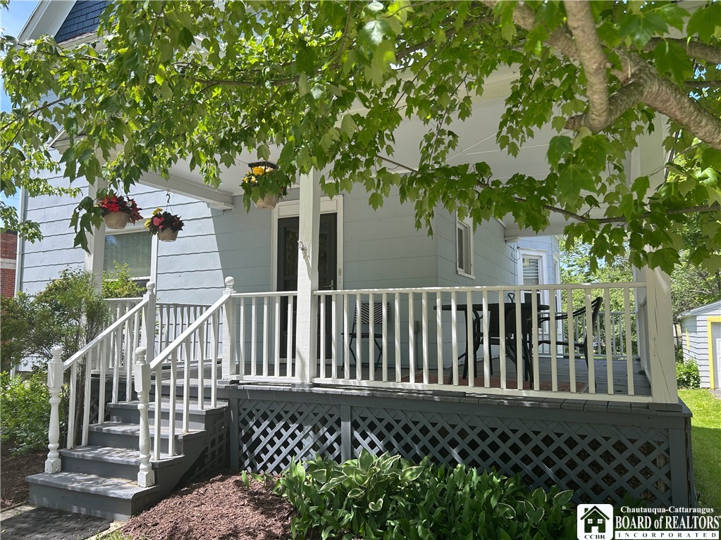 9 Maple Street