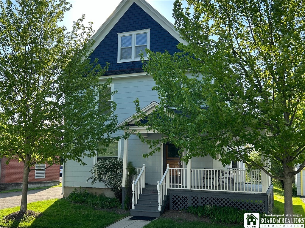 9 Maple Street