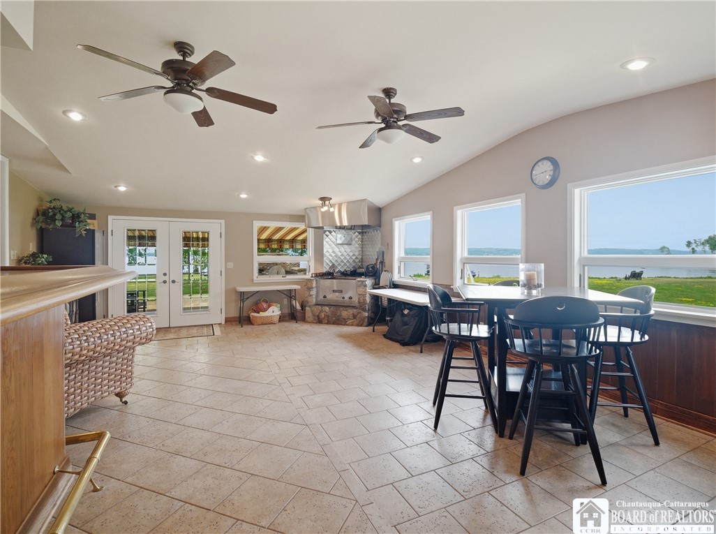 3239 Driftwood Road