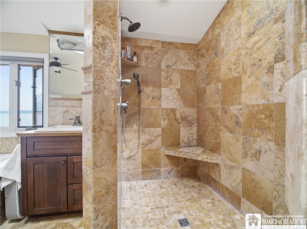 3239 Driftwood Road