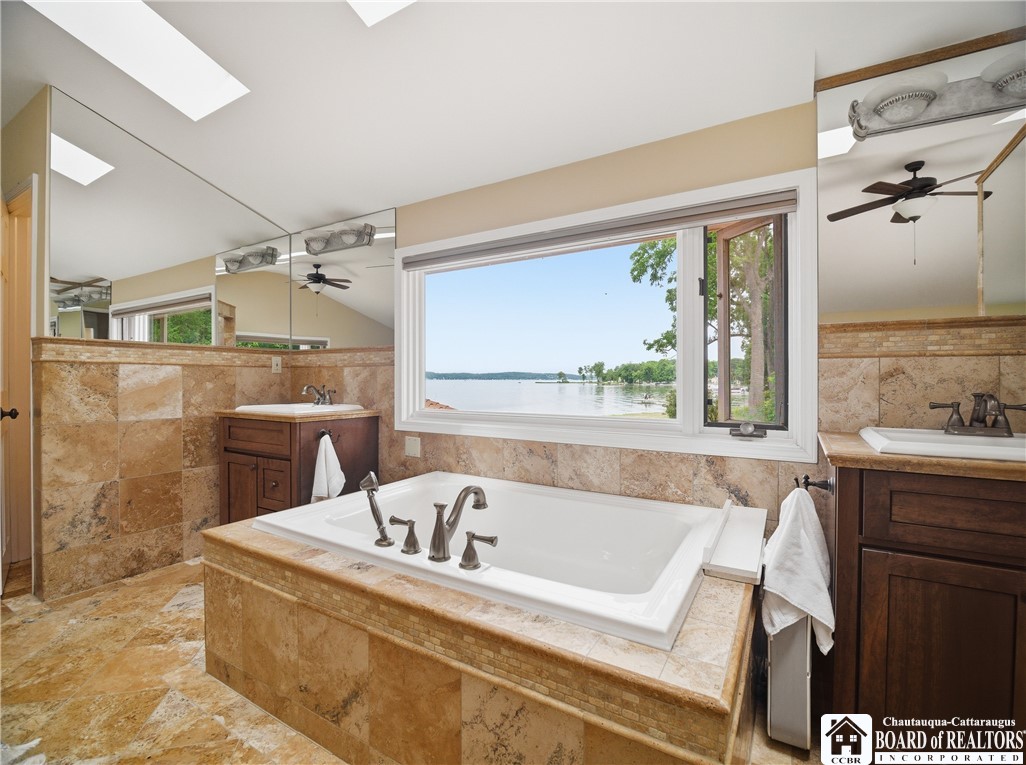 3239 Driftwood Road