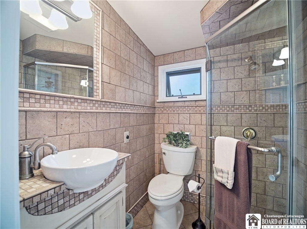 3239 Driftwood Road