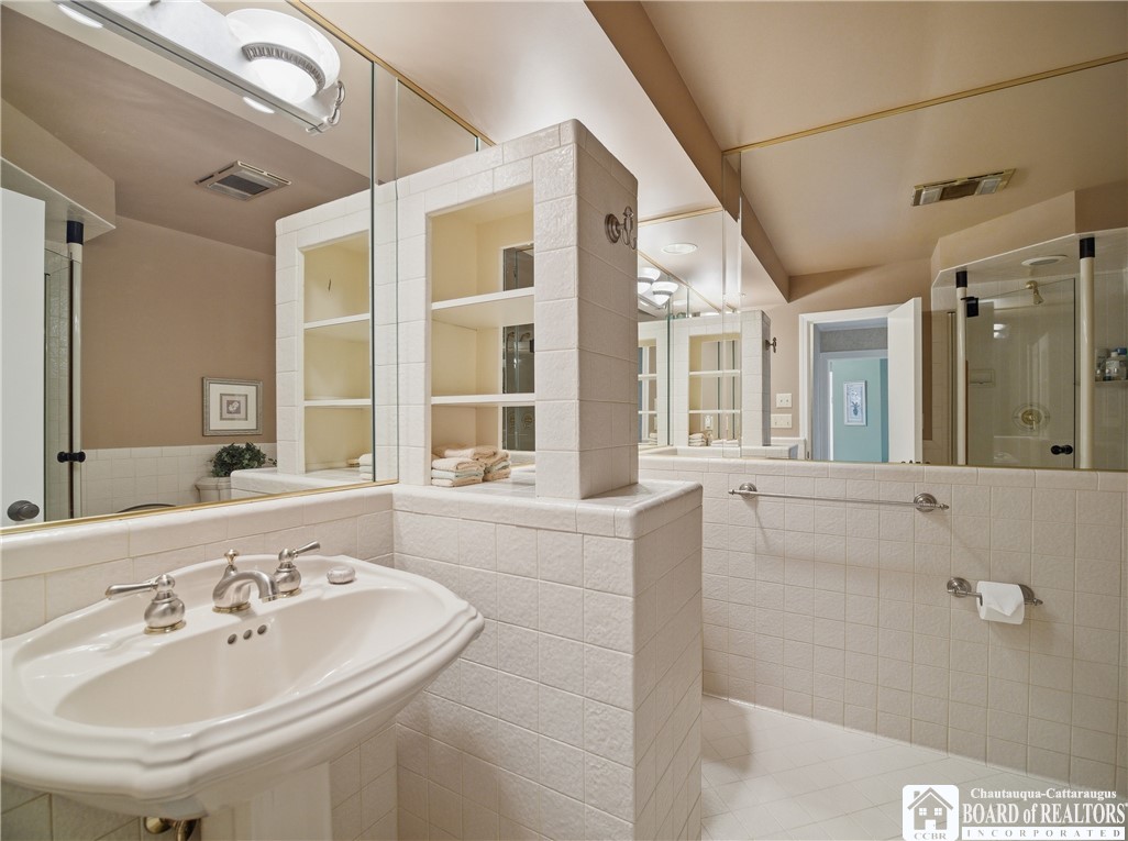 3239 Driftwood Road