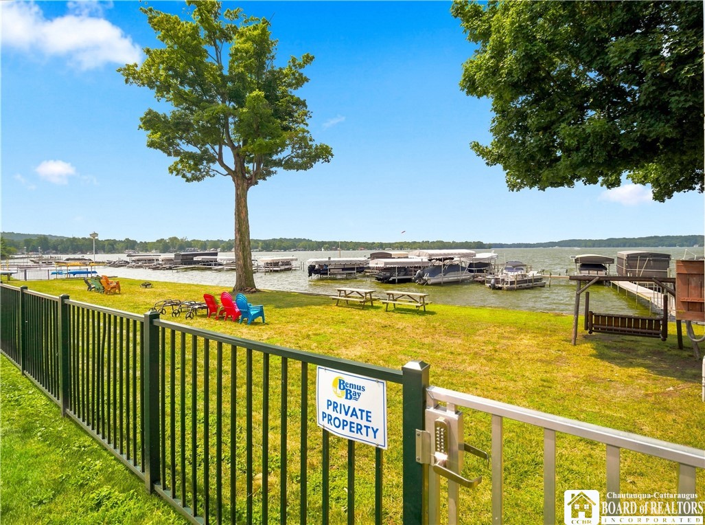 50 Lakeside Drive B201