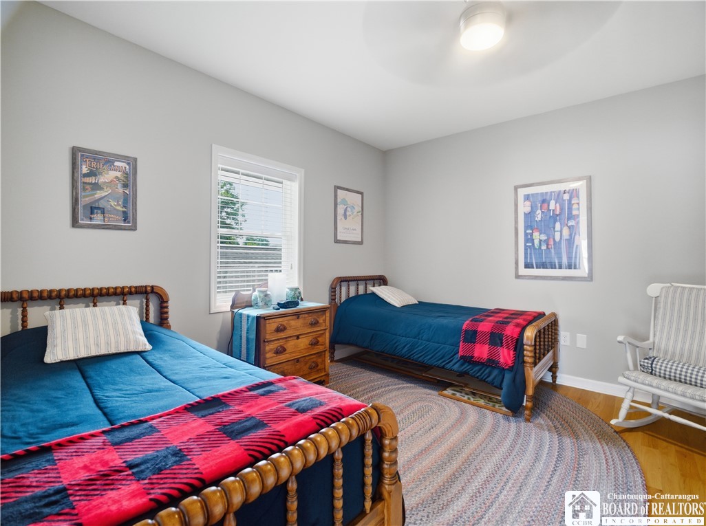 50 Lakeside Drive B201