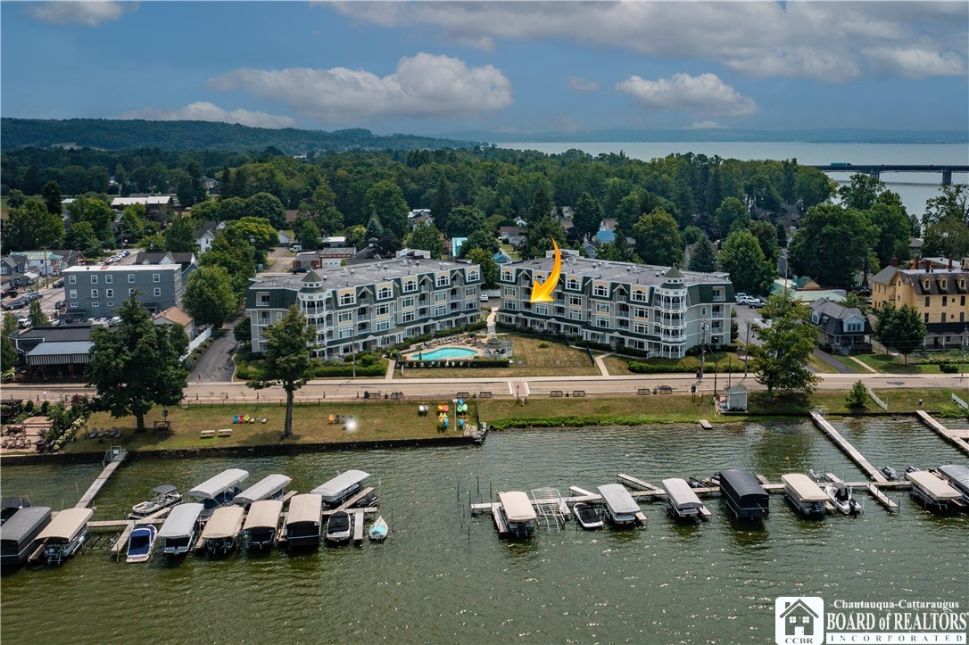 50 Lakeside Drive B201