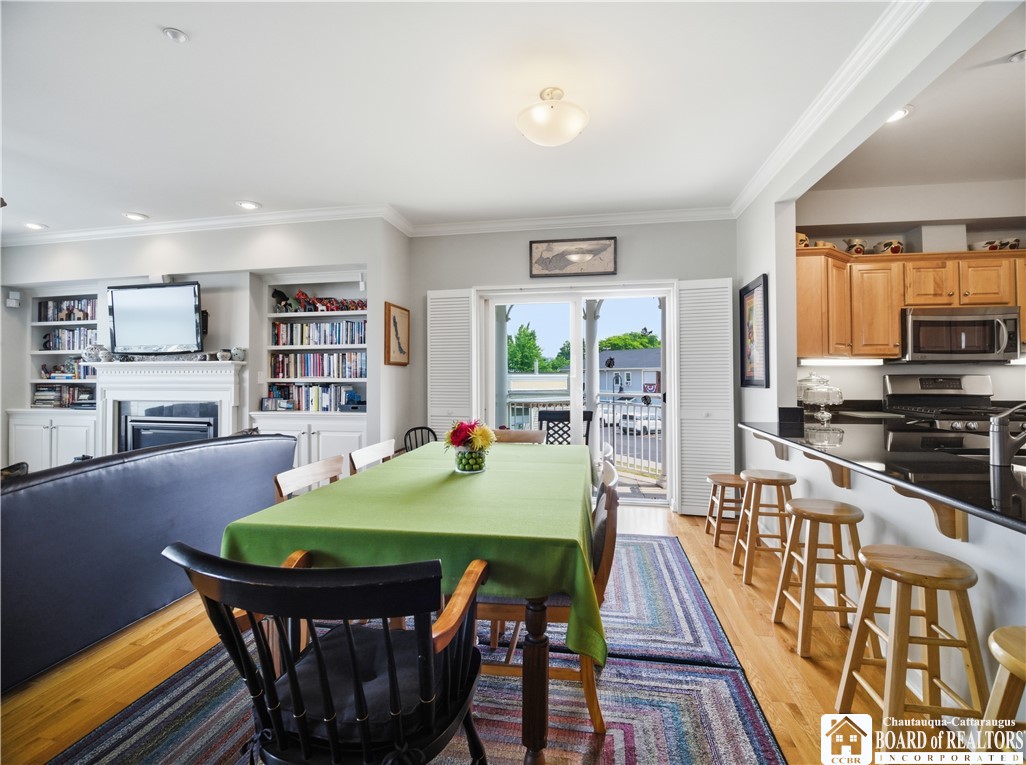50 Lakeside Drive B201