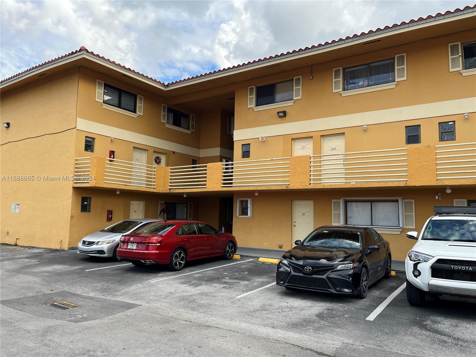 180 Royal Palm Rd # 112