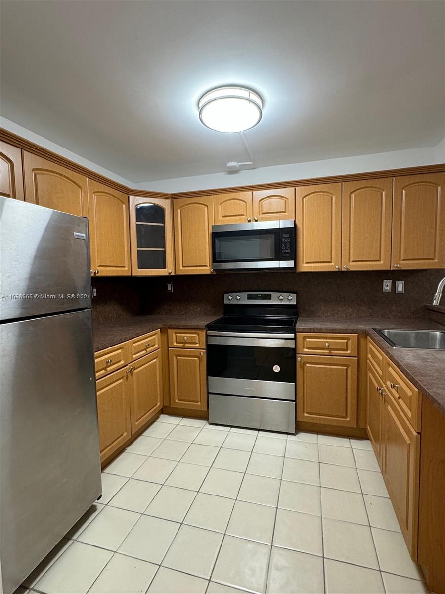 180 Royal Palm Rd # 112